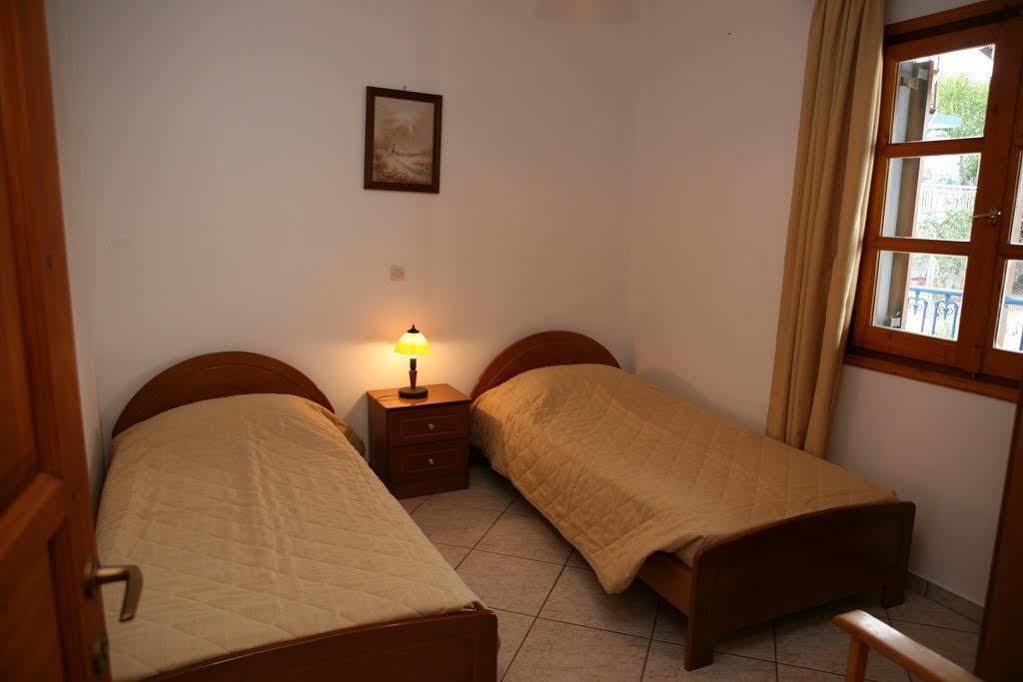Kavos Apartments Alonissos Patitíri Kültér fotó