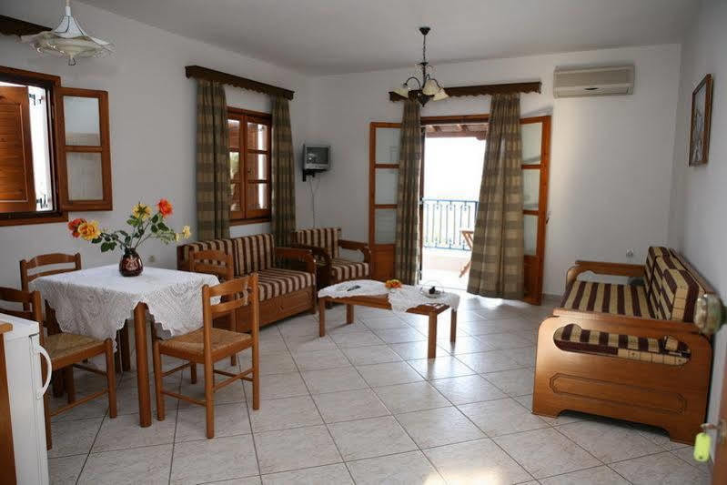 Kavos Apartments Alonissos Patitíri Kültér fotó